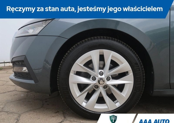 Skoda Octavia cena 73000 przebieg: 149961, rok produkcji 2020 z Ślesin małe 172